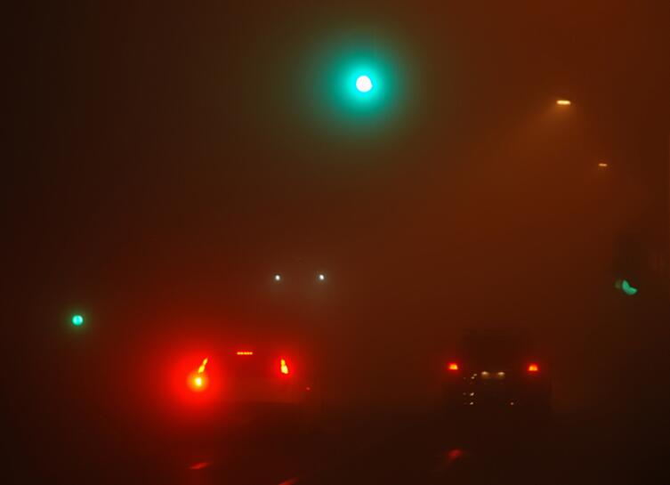 Как вести машину в тумане?