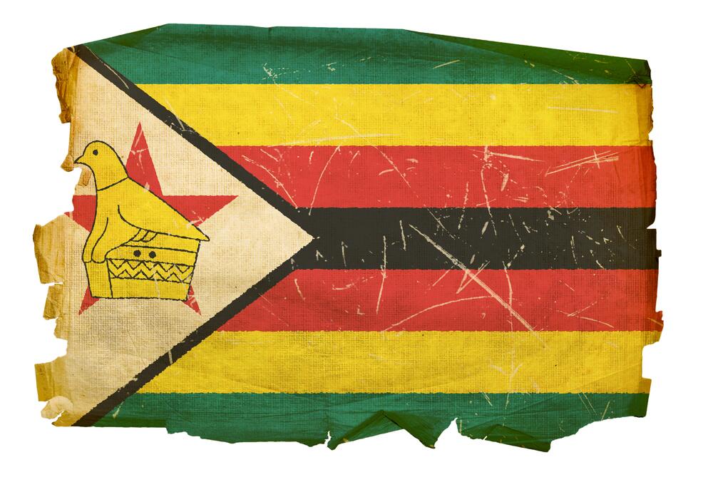 Самый древний флаг. Старый флаг Зимбабве. Флаг Зимбабве на флагштоке. Флаг Демократической Африки.