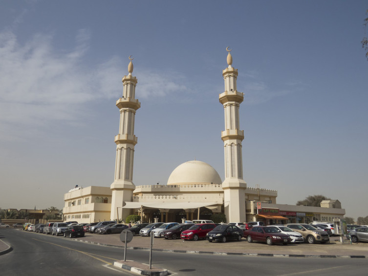 Что посмотреть в Дубай? Мечети Дубая и Мечеть шейха Зайда