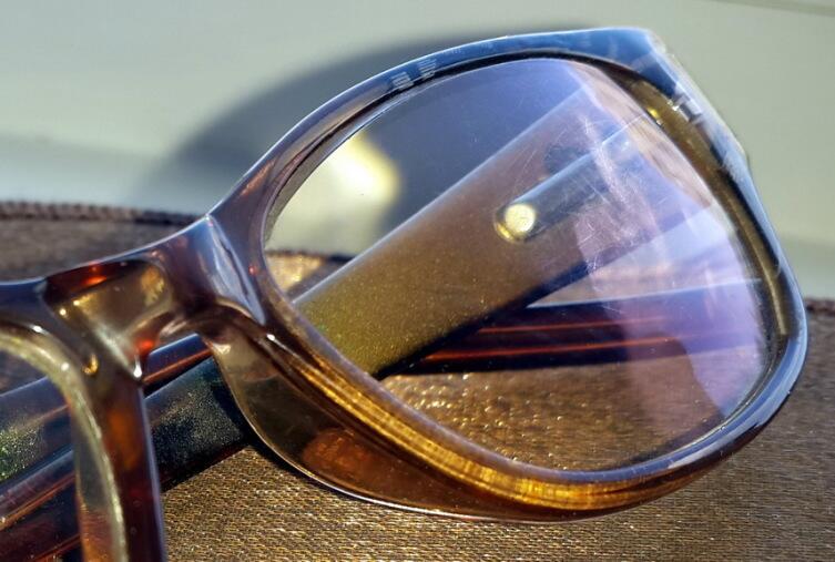 Как защитить глаза от солнца? Об очках, антибликах, поляроидах и маркетологах