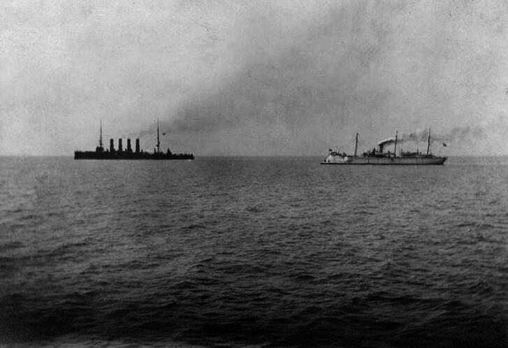 «Варяг» и «Кореец» идут в бой, 9 февраля 1904 г.