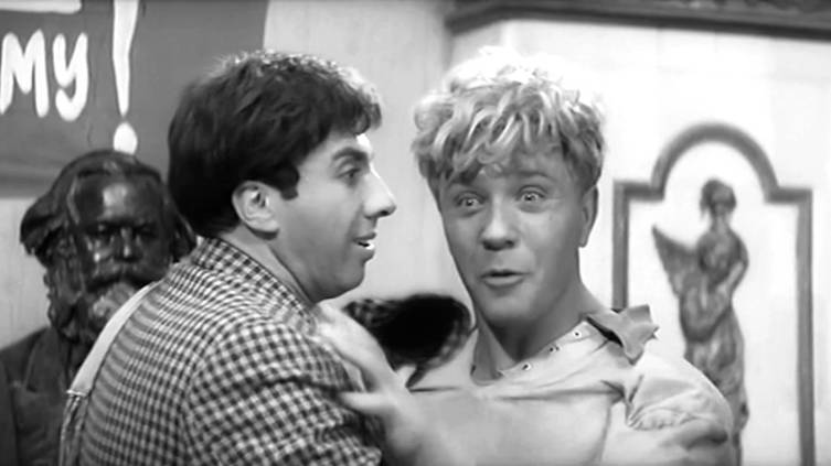 Вася, узнаешь брата Колю?