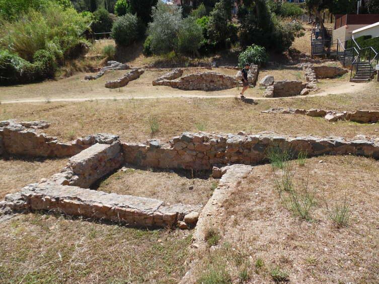 «В глухой провинции у моря». Чем заменит испанский городок Тосса де Мар? Часть 1