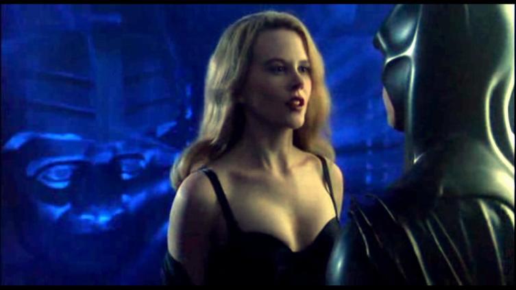 Почему у песни «Kiss from a Rose» можно насчитать четыре дня рождения?