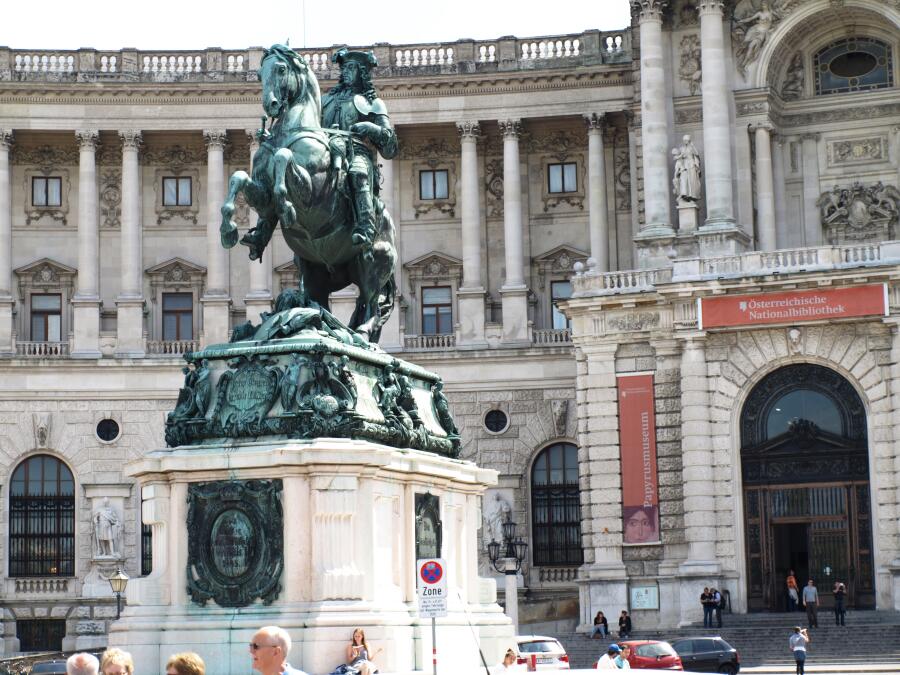 Конная статуя принца Евгения Савойского в Вене