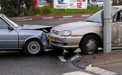 С оперативными службами всегда можно связаться и через экстренный звонок на номер 112 с любого мобильного телефона (даже при отсутствии SIM-карты или денег на счете)...