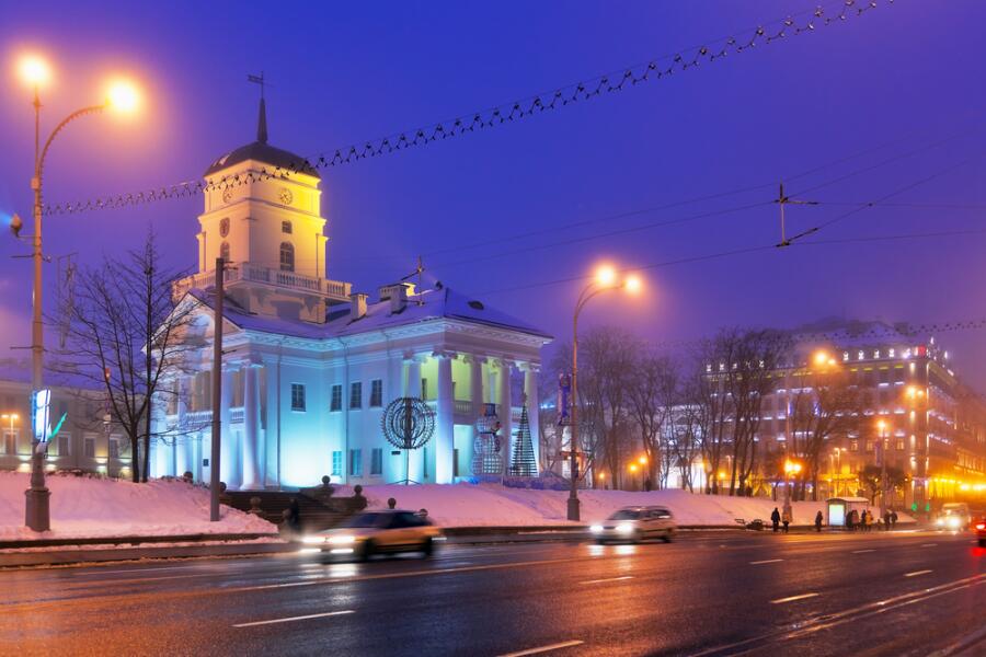 Ночная зимняя панорама Минска, Беларусь