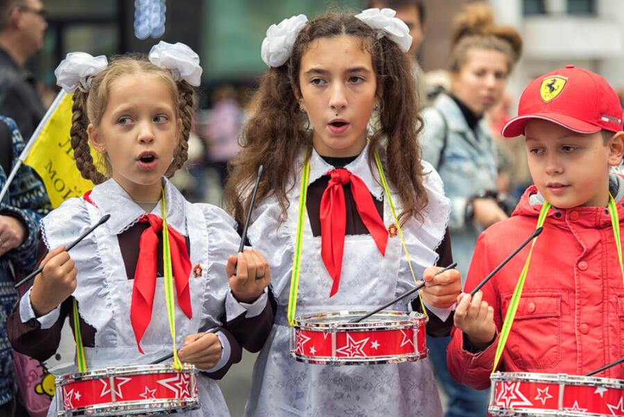 «Я - пионерка». А вы помните, как вступали в пионеры?