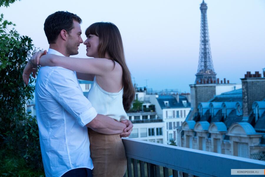 Кадр из к/ф «Пятьдесят оттенков свободы», 2018 г.