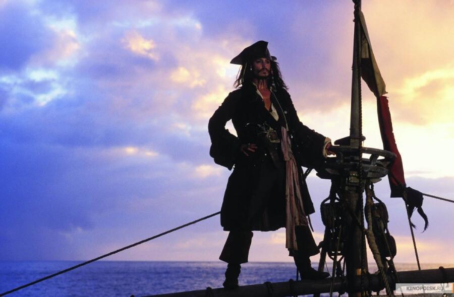 Кадр из к/ф «Пираты Карибского моря: Проклятие Черной жемчужины», 2003 г.