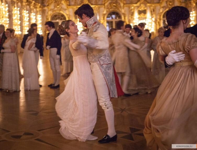 Первый бал Наташи Ростовой, кадр из мини-сериала «Война и мир», 2016 г.