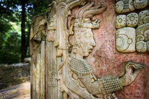 Помогли ли компьютеры расшифровать письменность майя?