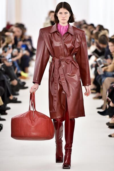 Тренчкот оверсайз от Баленсиага