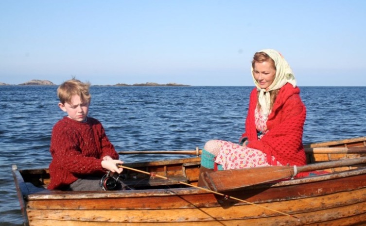 Кадр из фильма «Сияние радуги» Кадр из фильма «Сияние радуги»