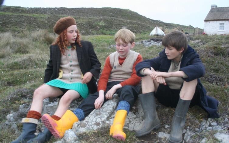 Кадр из фильма «Сияние радуги» Кадр из фильма «Сияние радуги»