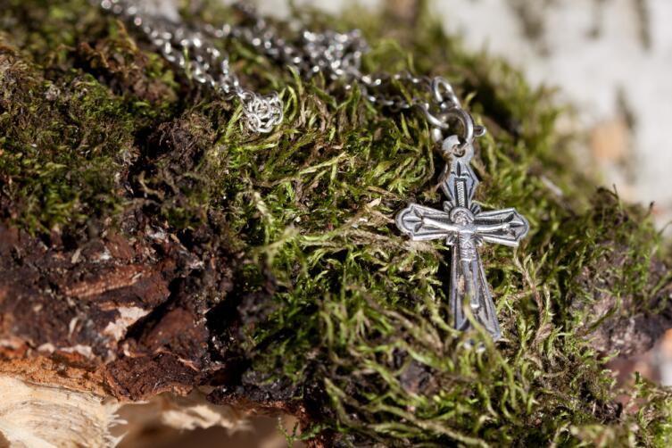 Почему чернеет серебро и как почистить серебряные изделия в домашних условиях?