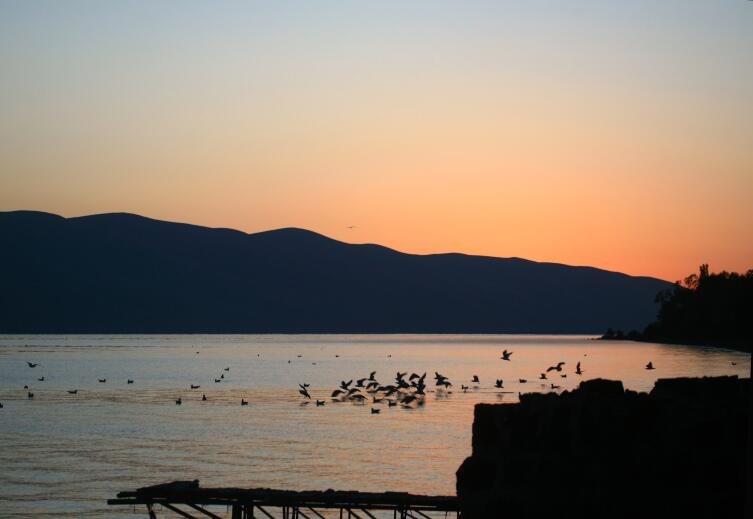 Закат на Севане