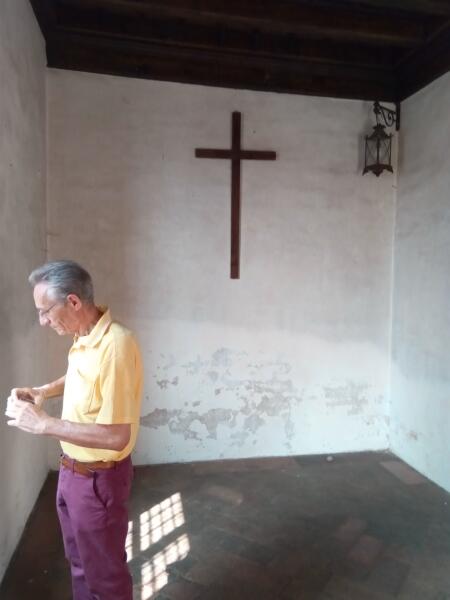 Келья. Вид изнутри. Место молитвы