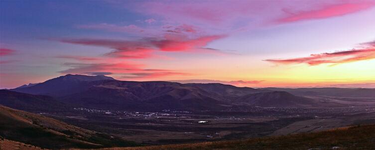 Вид на плато Чатыр-Даг с Демерджи-яйла