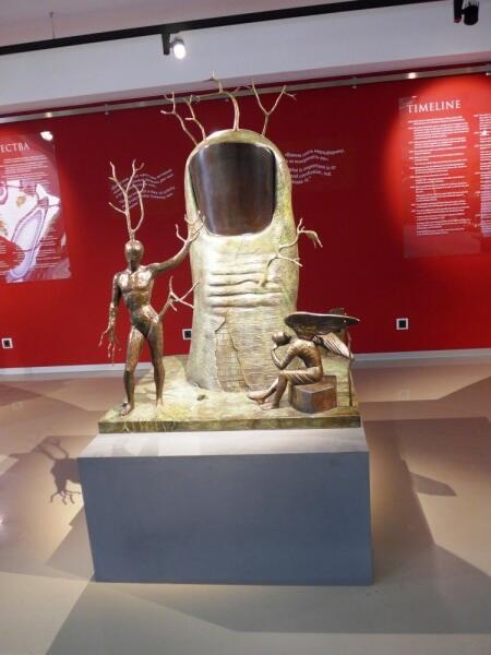 Чем поразила выставка скульптур Сальвадора Дали в Санкт-Петербурге?