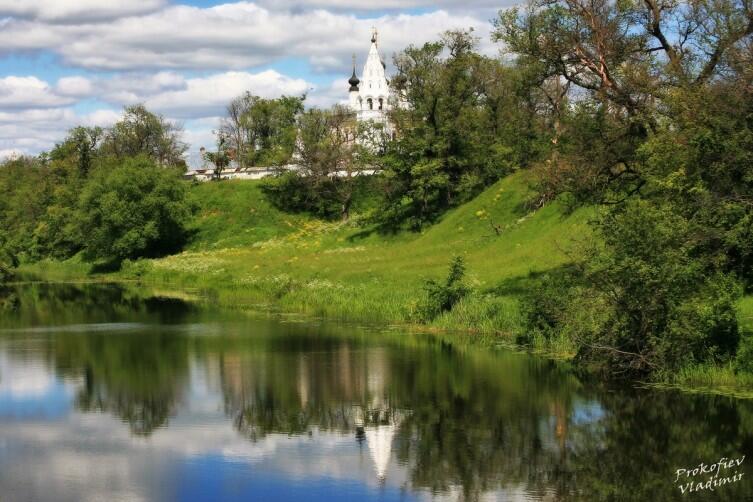 Колокольня Вознесенской церкви Александровского монастыря (Суздаль, XVII век)