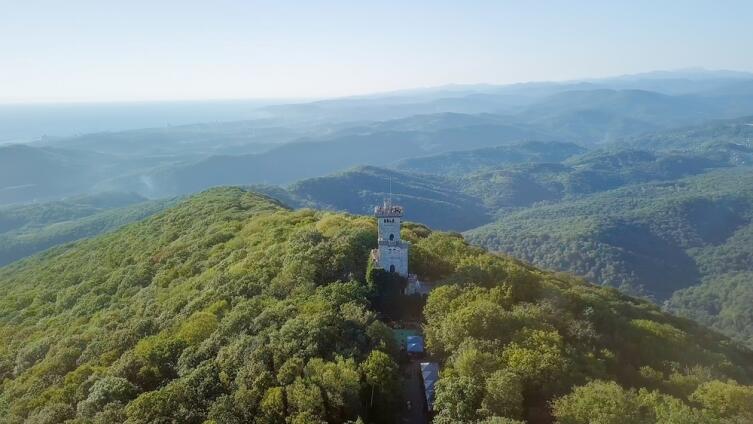 Башня на горе Ахун