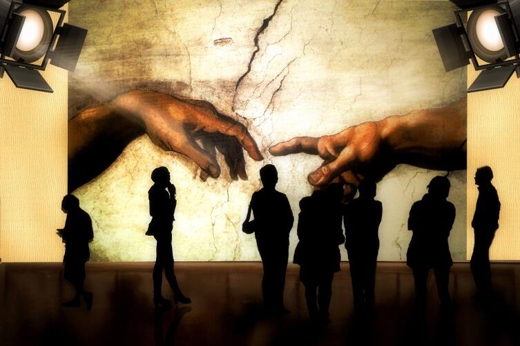 Посещайте различные мероприятия, будьте среди людей