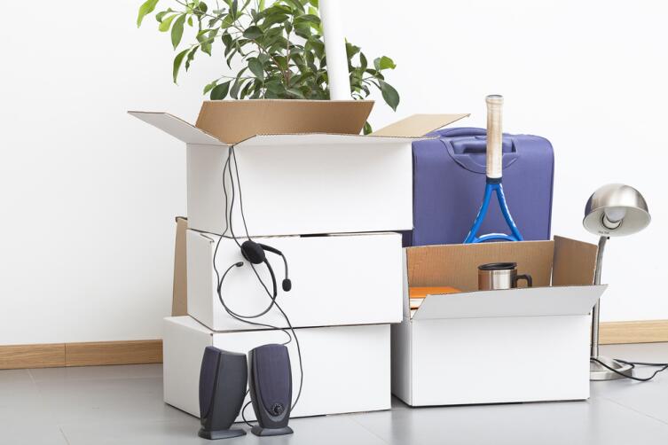 Куда деть лишние вещи?