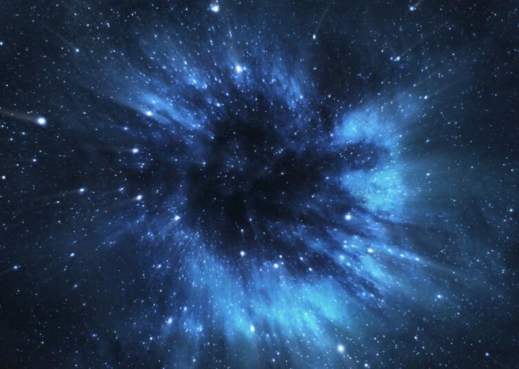 Черная дыра всасывает галактику, но не уничтожает бесследно