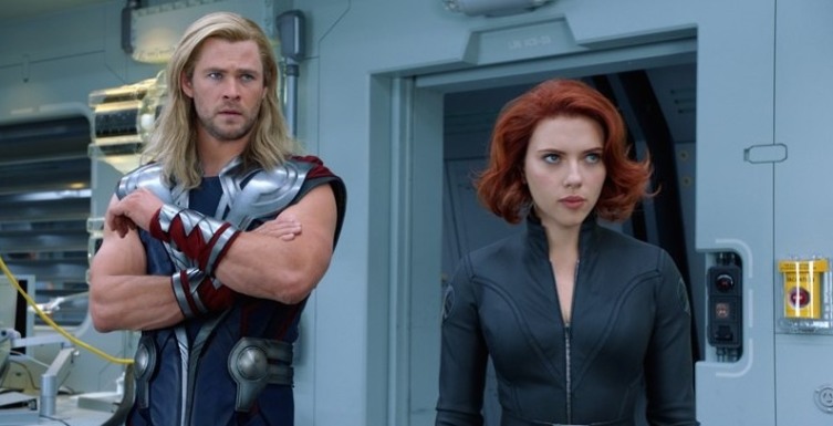 Невиданное оружие — хит американских фильмов. К примеру, молот Тора или супер-гибкость Черной Вдовы