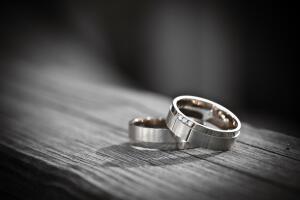 Что собой представляют электронные кольца для влюбленных?