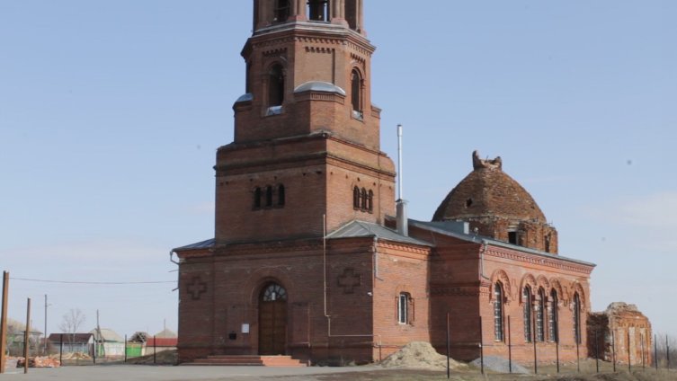 Храм в бывшей слободе Азовская 