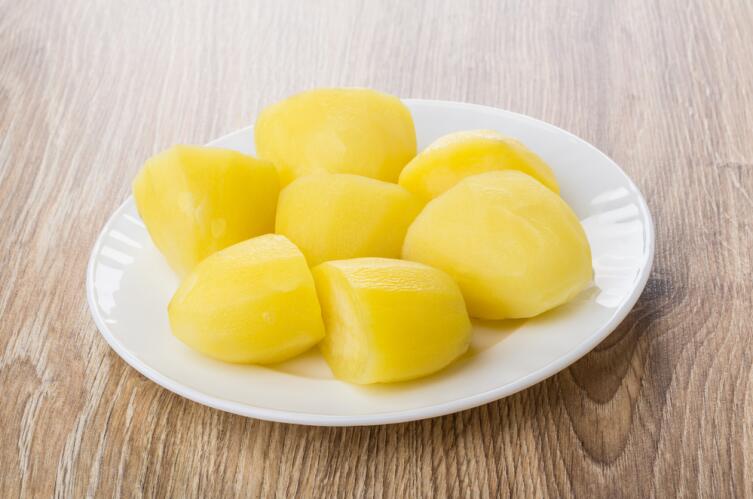 Полкило вареного картофеля обеспечит организм содержанием аскорбиновой кислоты на 100% суточной нормы