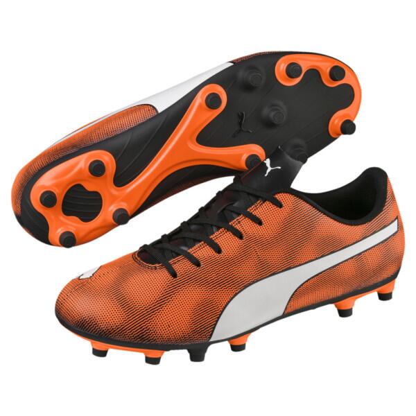 Как выбрать футбольные бутсы для разных покрытий?