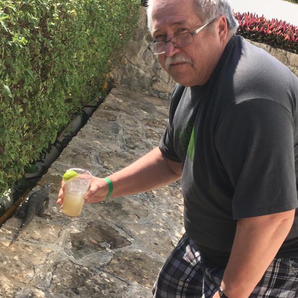 Чем опасны нечищенные зубы? Из жизни игуан