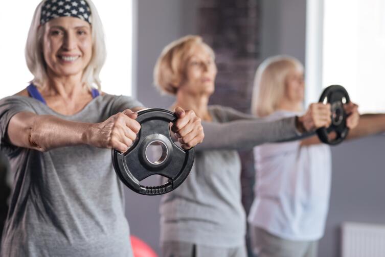 Тренировки в пожилом возрасте: что «нового» рекомендуют ученые и тренеры?