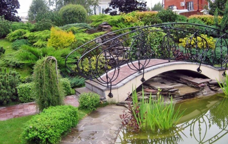 Облагораживание участков вокруг отелей