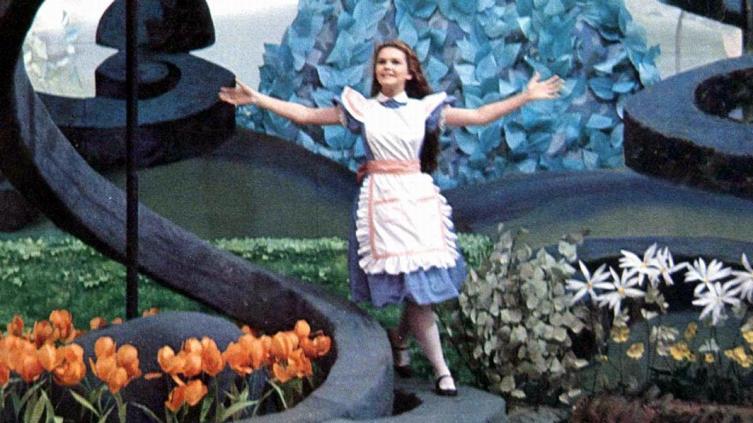 Алисин кинозал - 16. Какие фильмы по «Алисе в Стране чудес» были сняты в 1970-е годы?