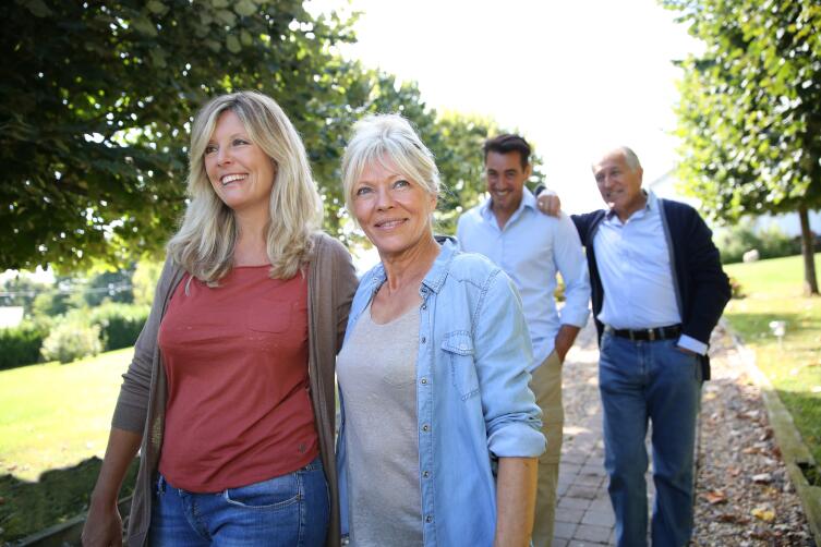 Как облегчить самочувствие, если вы переели за столом?