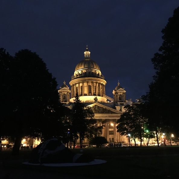 Исаакиевский собор ночью Исаакиевский собор ночью