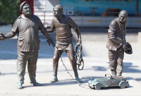 Памятник Трусу, Балбесу и Бывалому в Перми Памятник Трусу, Балбесу и Бывалому в Перми