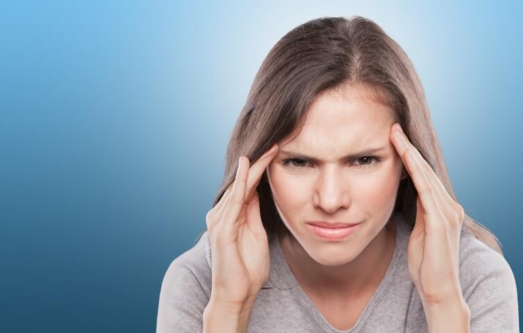 Чем вызвана головная боль и как с ней бороться?