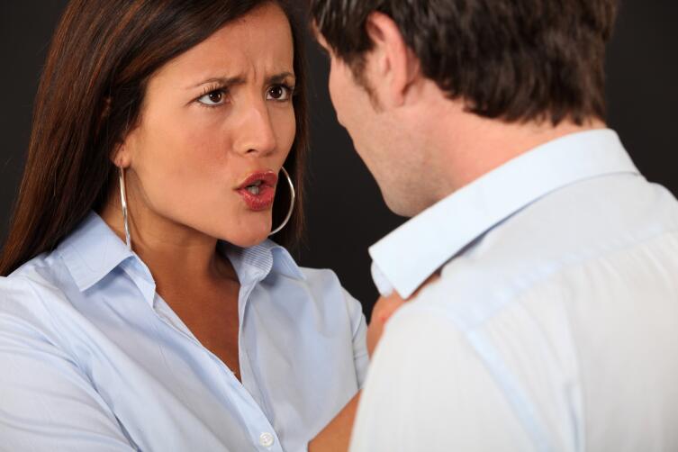 Почему мужчина уходит? 10 ошибок в общении, приводящих к разрыву отношений