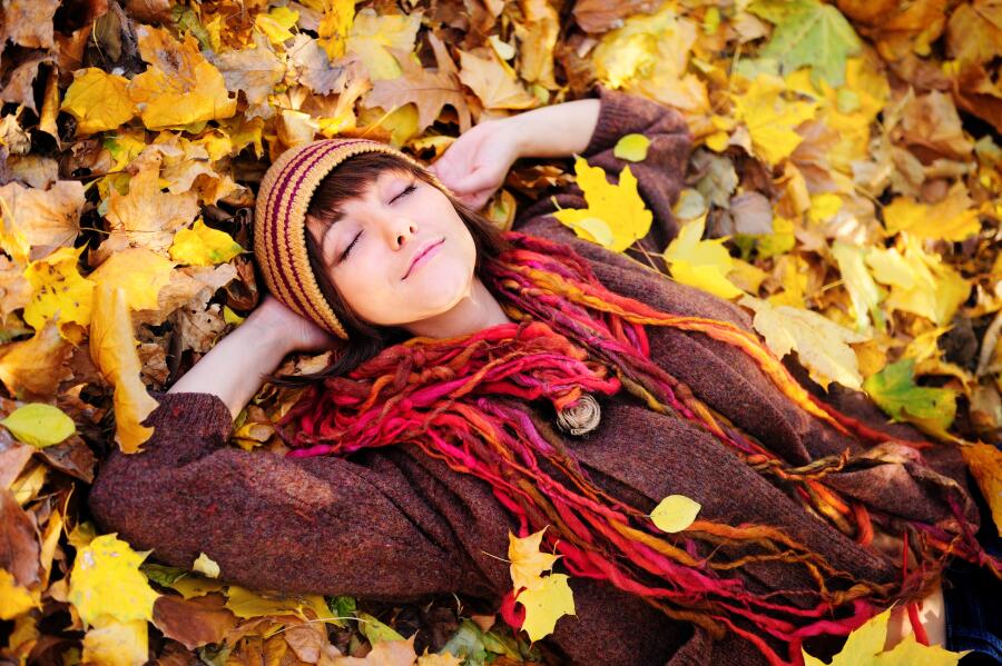 Как ухаживать за кожей лица осенью? Полезные советы