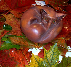 «Сказки Старого Города». Красный фарфор, гончарная работа, резьба, гравировка, роспись. Высота - 26 см.