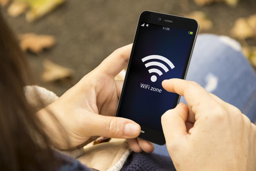 Как воруют наши деньги через Wi-Fi в местах с бесплатным выходом в Интернет?