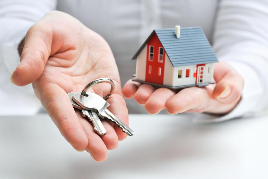 Как купить жилье без потерь? Сделки с недвижимостью