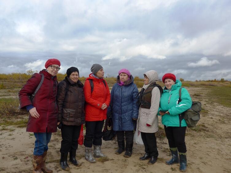 Готовы к походу, экскурсовод в центре