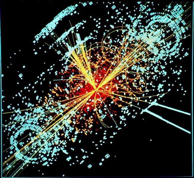 Моделирование, показывающее появление бозона Хиггса при столкновении двух протонов