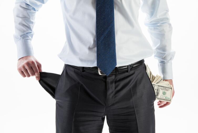 Пока бедный мечтает, богатый работает